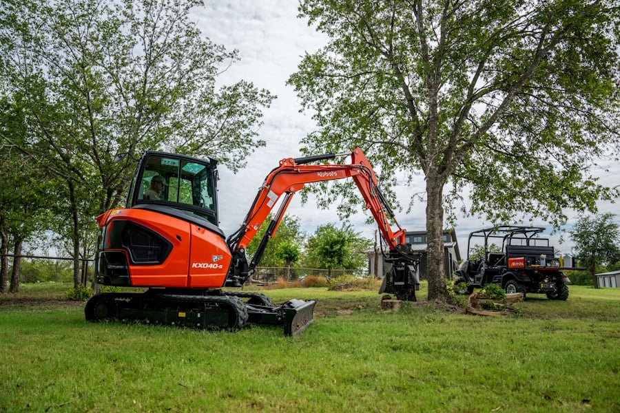 KX040-5 - Gray Brothers Equipment